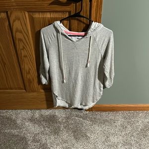 Maurices 3/4 sleeve hooded top…size xs